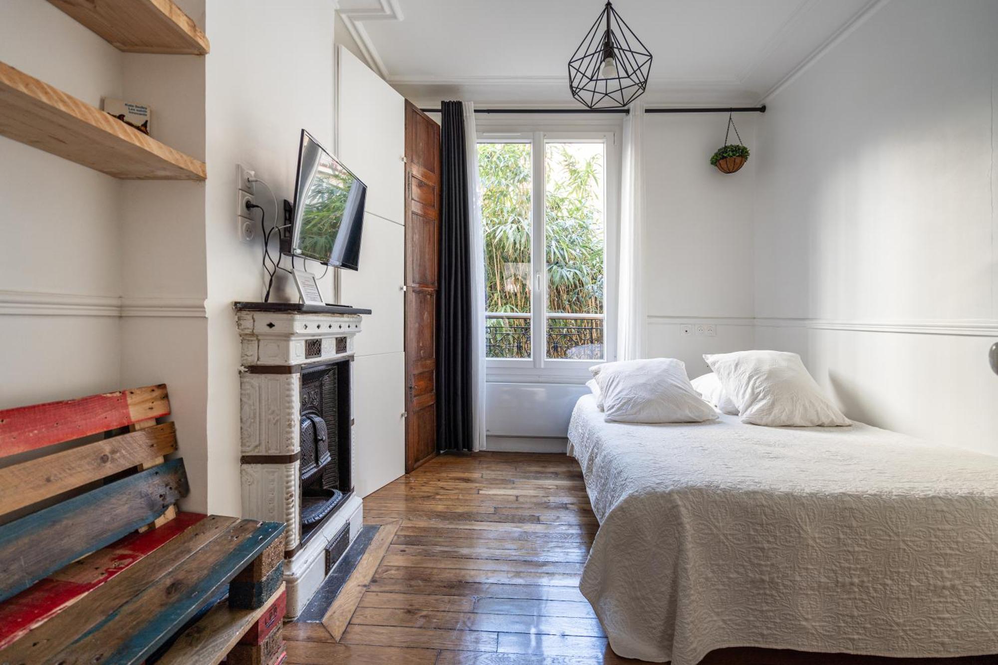 Au Marche Aux Puces De Saint Ouen Apartment Exterior photo