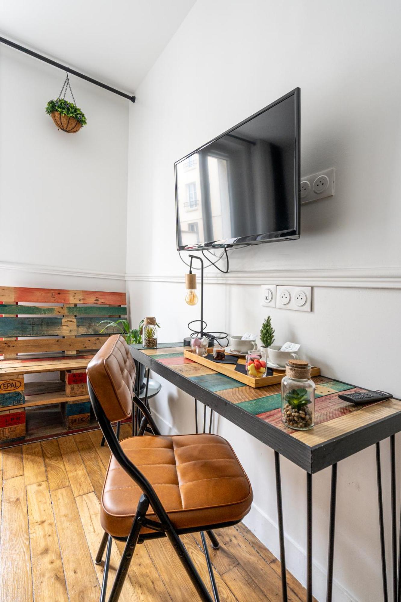 Au Marche Aux Puces De Saint Ouen Apartment Exterior photo
